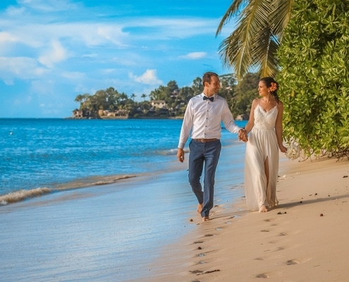 Heiraten Seychellen Foto brautpaar Strandhochzeit Heiraten Seychellen Foto brautpaar Strandhochzeit