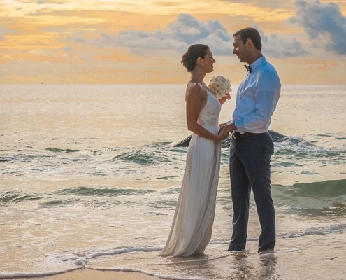 Heiraten Seychellen Foto Brautpaar Sonnenuntergang Heiraten Seychellen Foto Brautpaar Sonnenuntergang