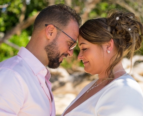 Hochzeit Anse au Pins Brautpaar Portraitfoto Hochzeit Anse au Pins Brautpaar Portraitfoto