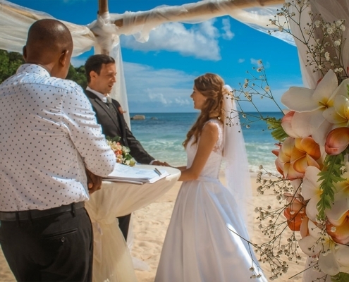 Hochzeit an der Anse Louise Hochzeitszeremonie Hochzeit an der Anse Louise Hochzeitszeremonie