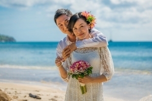 Strandhochzeit Bel Ombre Braut und Bräutigam Portrait Strandhochzeit Bel Ombre Braut und Bräutigam Portrait