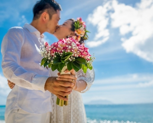 Strandhochzeit Bel Ombre tropisher Brautstrauss Strandhochzeit Bel Ombre tropisher Brautstrauss