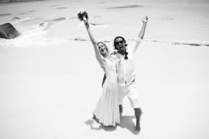 Hochzeit auf Praslin Brautpaar gute Laune Hochzeit auf Praslin Brautpaar gute Laune