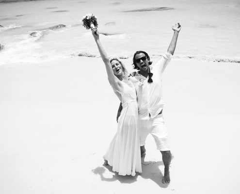 Hochzeit auf Praslin Brautpaar gute Laune Hochzeit auf Praslin Brautpaar gute Laune