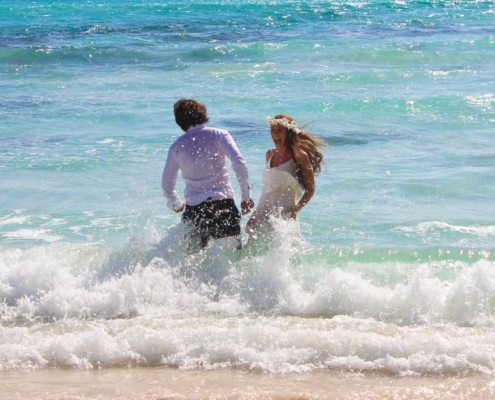 Hochzeit Baie Lazare Paar im Wasser Hochzeit Baie Lazare Paar im Wasser